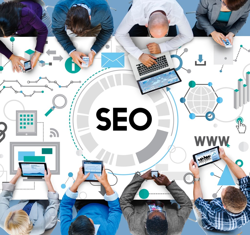 O SEO On page executa ações no conteúdo e na página, já o SEO off page é o conjunto de ações fora da página. (Imagem: Freepik)