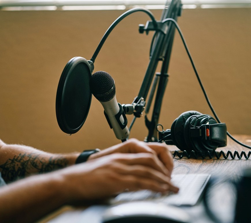 Saiba como ganhar dinheiro com podcast