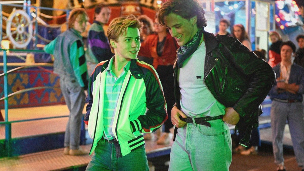 Summer of 85 foi cuidadosamente filmado e produzido para captar a essência dos anos 80.