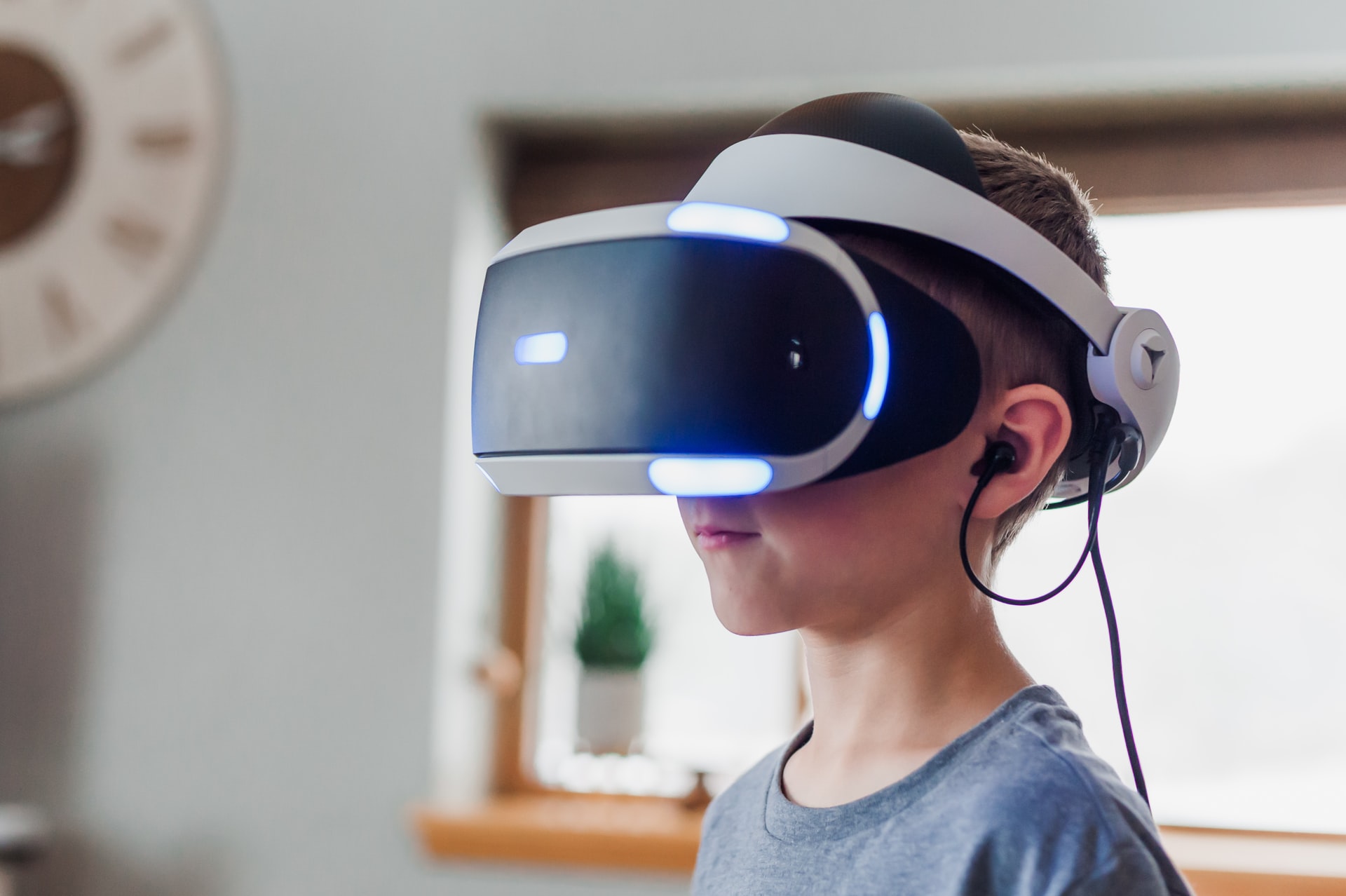 Óculos de realidade virtual serão um dos principais acessos ao metaverso, mas não o único. (Foto: Unsplash)