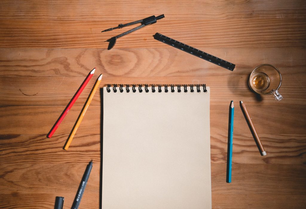 Tirar um projeto do papel e depois ajustar o que precise de melhorias é mais inteligente do que fazer e refazer o projeto mil vezes em busca de uma concepção que seja perfeita.