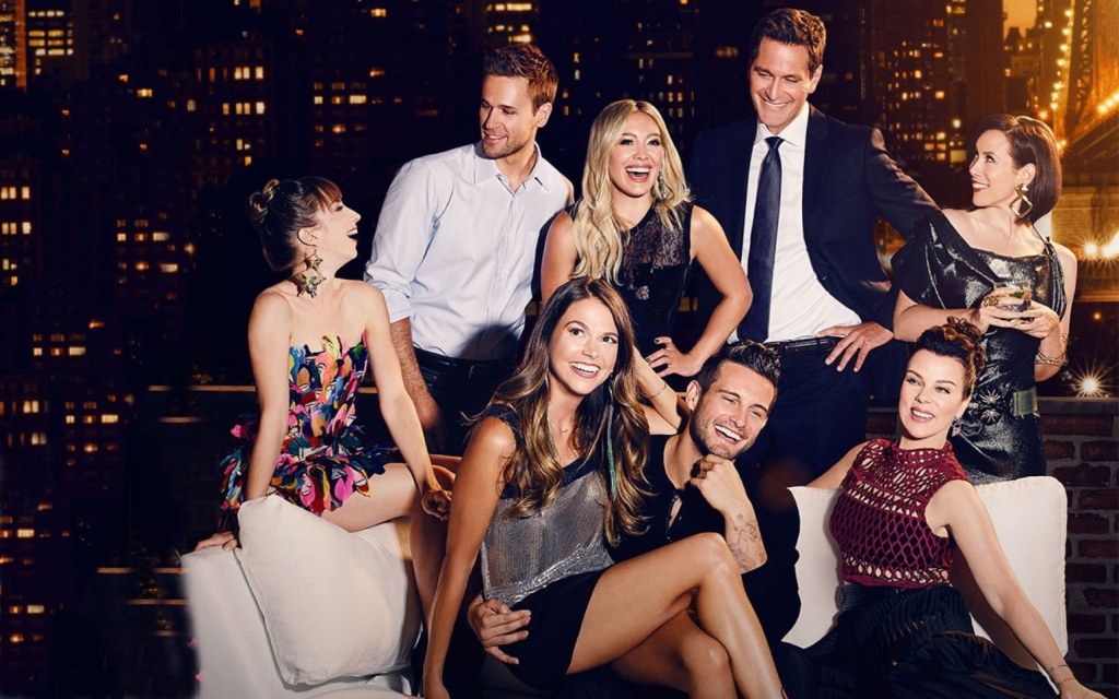 A sétima e última temporada de Younger chegará primeiro ao Paramount +. A série é protagonizada por Sutton Foster e Hilary Duff.