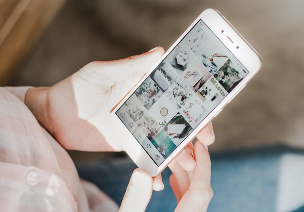 A lixeira do Instagram visa ajudar principalmente usuários que tenham tido suas contas invadidas e precisem recuperar as publicações deletada. (Foto: FreePik)