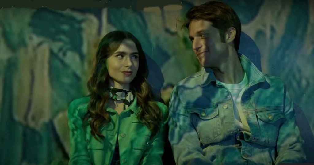 O belo Gabriel (Lucas Bravo), vizinho de Emily, conquista o coração da garota. Mas a relação dos dois não será nada fácil.