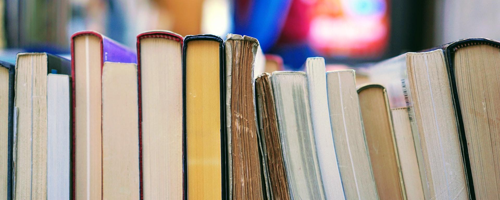 10 livros nacionais de romance que vão te encantar